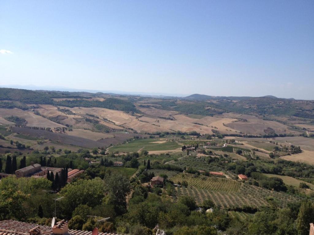 Entro le mura Montepulciano Stazione Extérieur photo